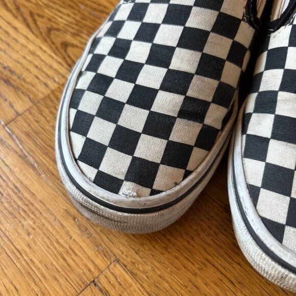 VANS | Classic Slip-On Checkerboard Shoe - Picture 2 of 8